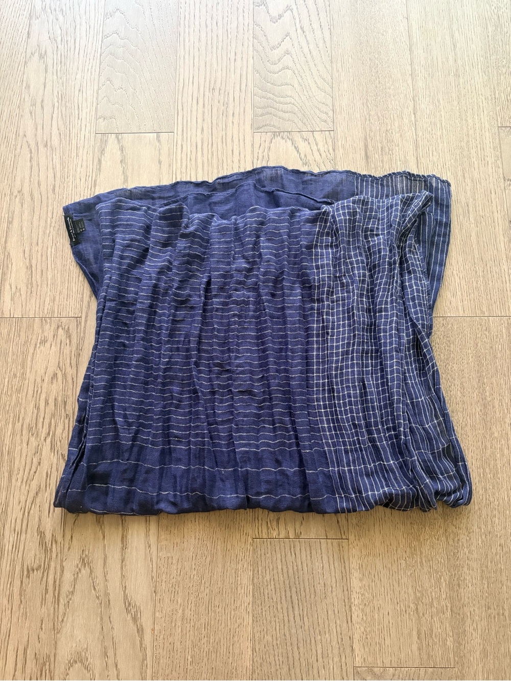 Navy Linen & Cotton Scarf - Picture 3 of 3